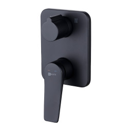 Смеситель для ванны Lemark Bronx LM3727BL